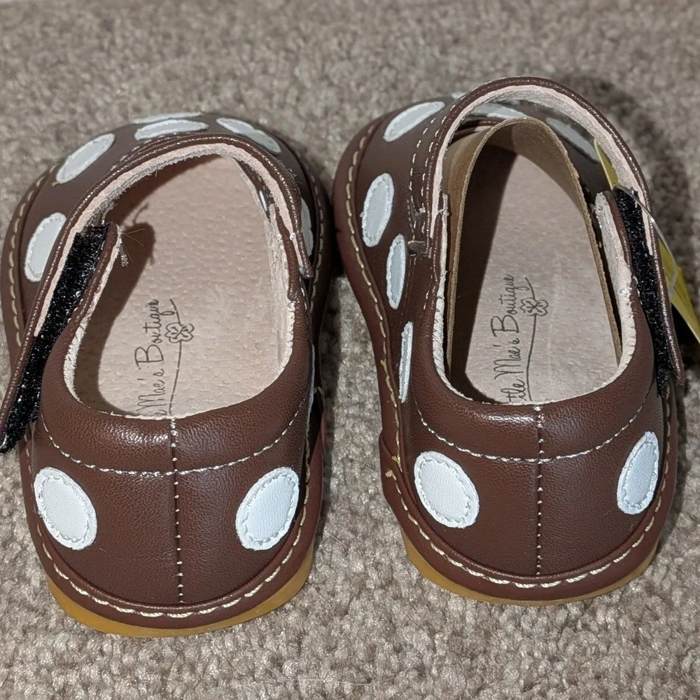 Little Mae's Boutique Brown Polka Dot Squeaky Mary Jane Shoes Toddler Size 4 NEW
